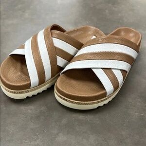 Homers Brown and White Crisscross Sandals with Thick Sole sz 6